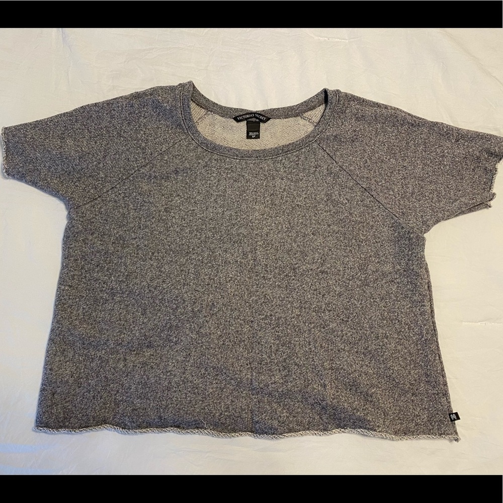 Victoria’s Secret cropped tee